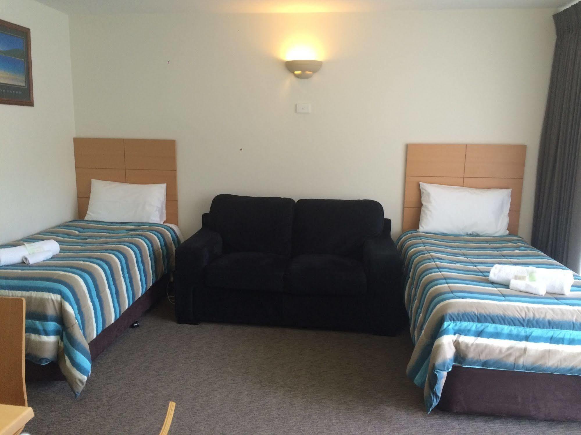 Seahorse Motel 카우즈 외부 사진